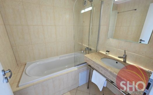 Home Furnished 2 bed on St George’s Palace -Home