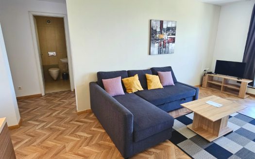 Home Furnished 2 bed on St George’s Palace -Home