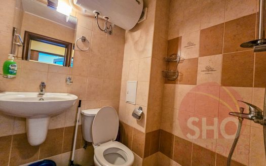 Home Furnished 1 bed on Royal Park -Home