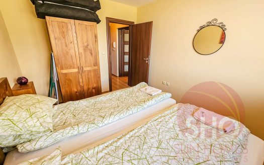 Home Furnished 1 bed on Royal Park -Home