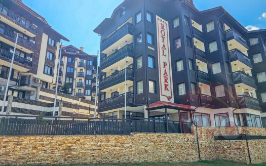 Home Furnished 1 bed on Royal Park -Home