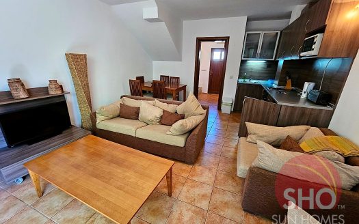 Home Furnished 2 bed on Library -Home