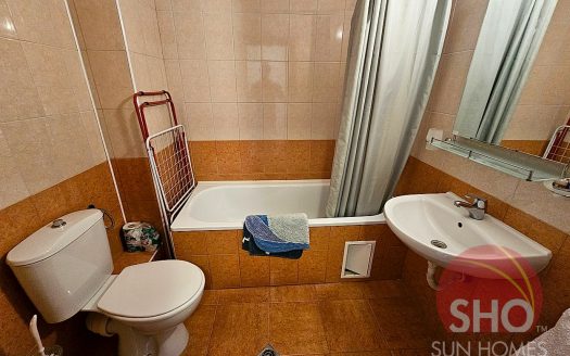 Home Furnished 2 bed on Library -Home