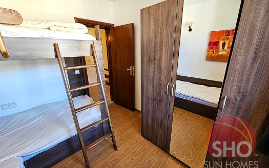 Home Furnished 2 bed on Library -Home